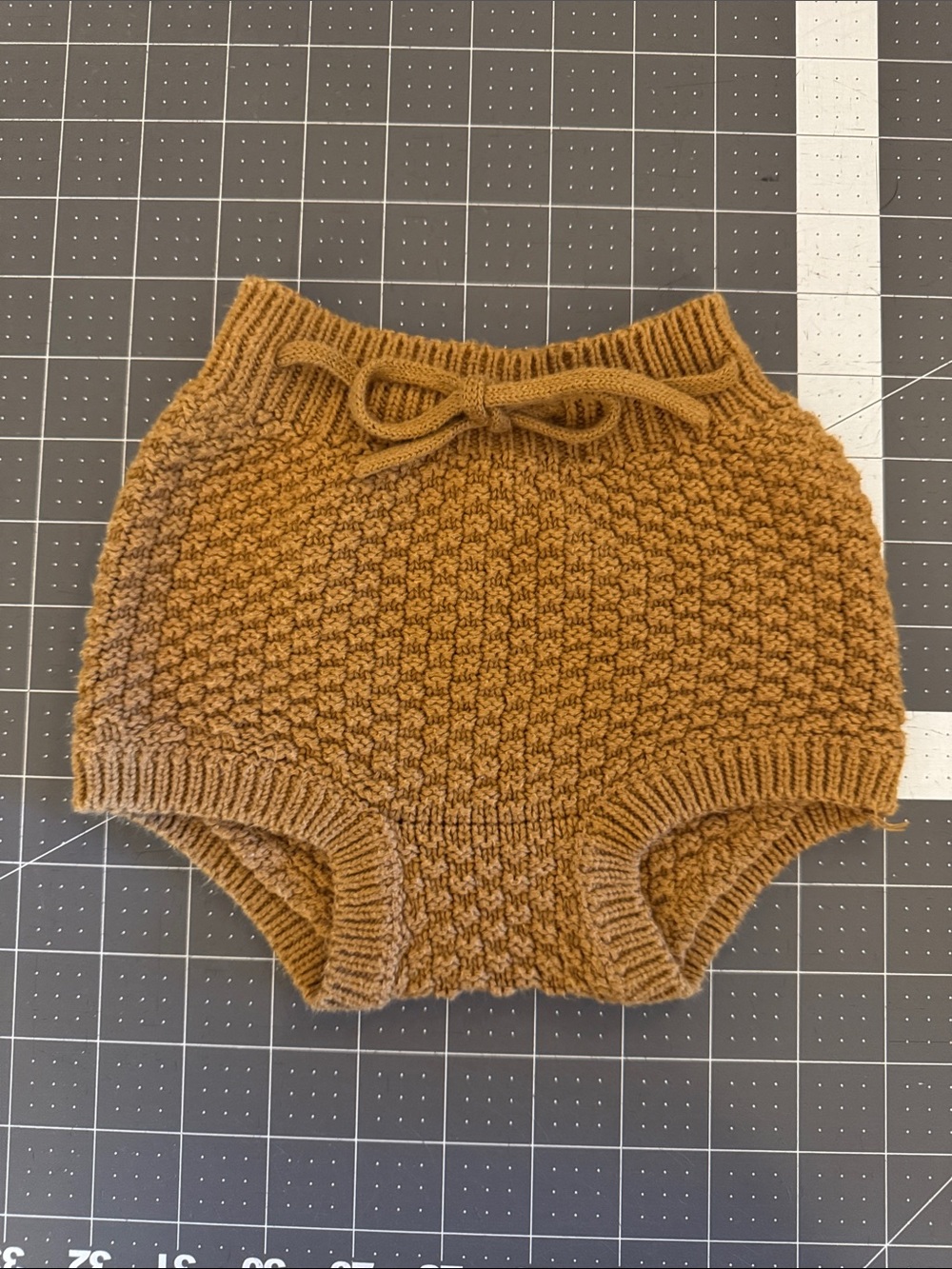 Quincy Mae Knit Baby Bloomers in camel